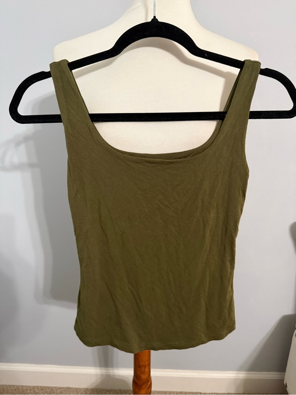 Carly Jean Los Angeles Olive Scoop Neck Tank